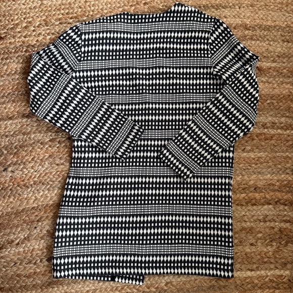 Gerry Weber Size 8 Black & White Boho Tribal Print Open Front Blazer Coat - Picture 6 of 6